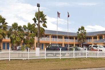 모텔 Executive Inn