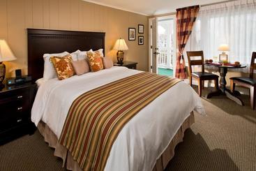 Bed and Breakfast The Foxberry Inn