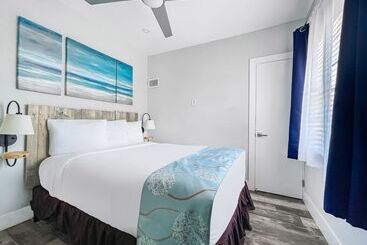 Отель Paradise Oceanfront By Hbh