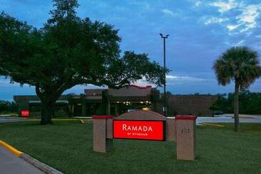 فندق على الطريق Ramada By Wyndham Gulfport I 10 Diamondhead
