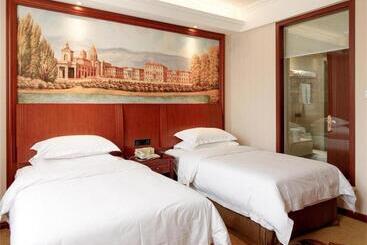 Vienna Hotel Jiefang East Road