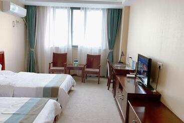 Отель Greentree Alliance Jiangsu Wuxi Yixing Jinsanjiao Bus Station