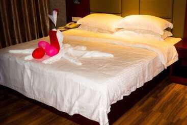 هتل Greentree Inn Ganzhou Sankang Temple Darunfa Express