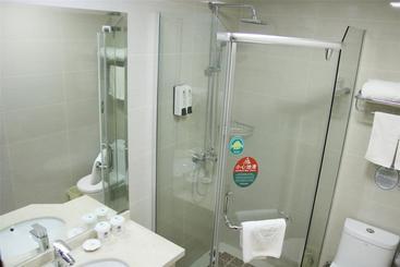 هتل Greentree Inn Liaoning Dalian Wuyi Square Express