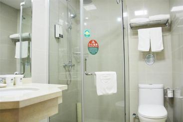هتل Greentree Inn Shanxi Changzhi Airport Weiyuanmennorthroad Express
