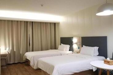 Hanting Hotel Kaifeng Songcheng Road