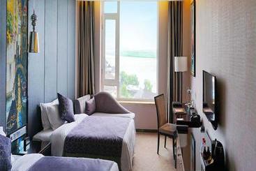 Venice Jian Guo Hotel Dandong