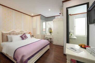 The Silk Grand Premium Hotel & Spa