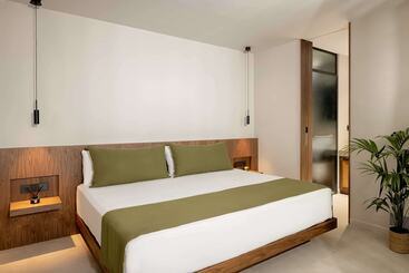 בית מלון כפרי Royal Hideaway Corales Villas