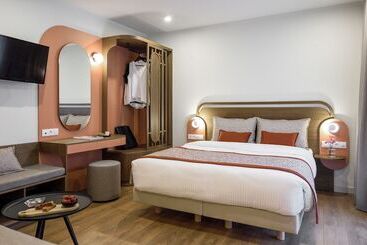 アパートホテル Epineio Comfort Living