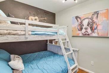 بيت ريفى Modern Casselton Vacation Rental: 22 Mi To Fargo!