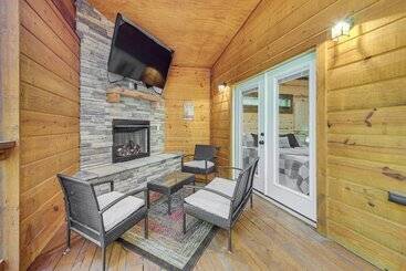 بيت ريفى Pet Friendly Broken Bow Cabin W/ Private Hot Tub!