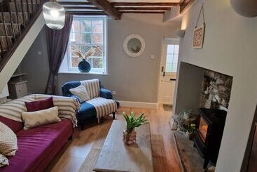 إقامة Cosy Cottage In The Heart Of Sleaford