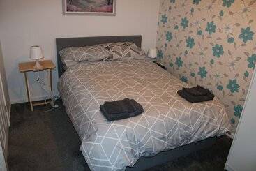 דירת נופש Stunning 4 Bed House In Birmingham