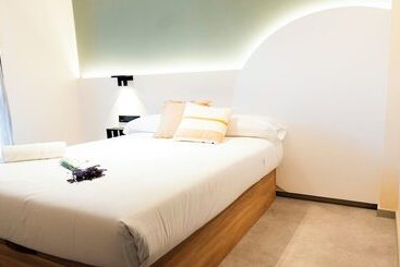 渡假胜地  Coliving Compostela