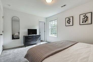 茅舍 Secluded Guntersville Home Near Lake & Marinas!