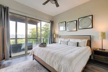 بيت ريفى Sevierville Home W/ Hot Tub + Game Room!