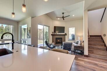 بيت ريفى Stunning Silverthorne Home: Hot Tub & On Site Lake