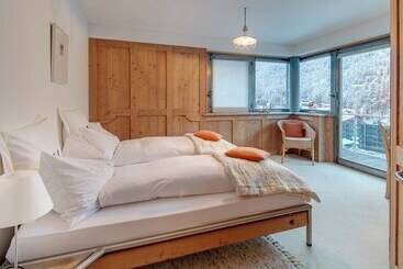 Backstage Hotel Serviced Apartments