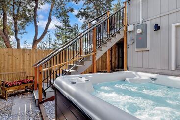 茅舍 Chimney Peak Chalet #2048