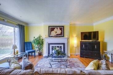별장 Cleveland Heights Home W/ Sunroom: Park Across St!