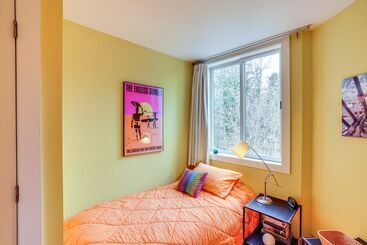 קוטג'' Contemporary Catskills Area Retreat W/ Deck!