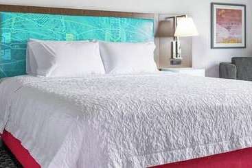 בית מלון כפרי Hampton Inn St Ignace Lakefront Mackinac