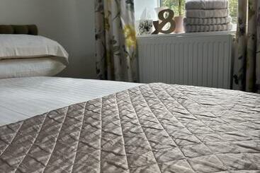 Cozy Coastal Lodge In Hayle