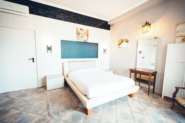 Отель Marina D Oro