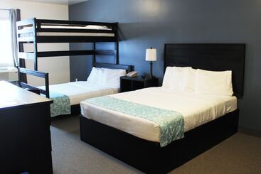 ホテル Roadhouse 52 Inn & Suites