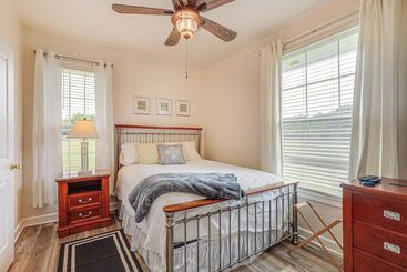 コテージ Pensacola Home On 1 Acre W/ Large Yard & Grill!