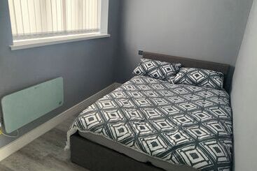 Резиденция Impeccable 1 Bed House In Aberdare