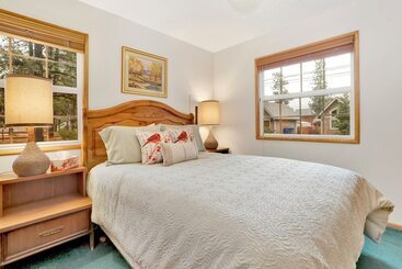 קוטג'' Boulder Bay Chalet #2378