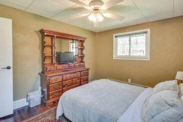 کلبه Cozy Dubois Home W/ Deck ~ 8 Mi To Treasure Lake!