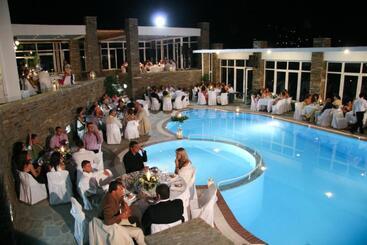 בית מלון כפרי Aiolos