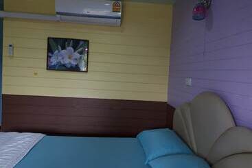 בית מלון כפרי Baan Khun Karat Resort