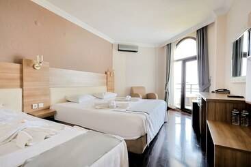 בית מלון כפרי Kaju Beach