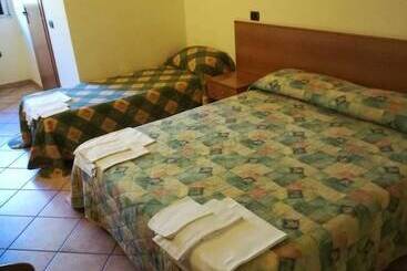 ホテル Ristorante La Collina