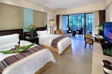 Litchi Garden Rainforest Hot Spring Resort