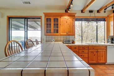 별장 Secluded Home In The Heart Of Wine Country!