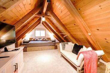 קוטג'' The Eagles Nest #2325