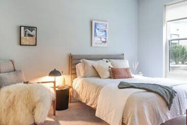 Luxury Apartments By Hyatus At The Asher