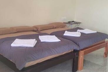 Отель Coastal Grand Yelagiri