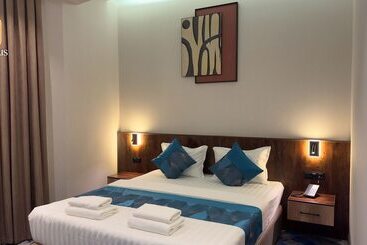 هتل Harris Tashkent