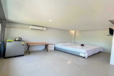 فندق Oyo 75492 Carpe Diem Homestay