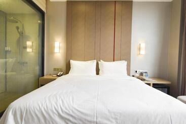 Lavande Hotel Shantou Chenghai Branch