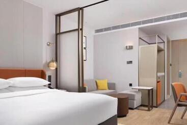 هتل Home2 Suites By Hilton Guangzhou Conghua