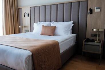Renex Hotels