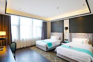 Xana Hotelle Zhengzhou Only Henan Movie Town