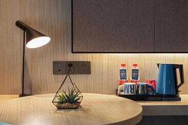 Echarm Hotel Kaifeng Jinming Square Henan University